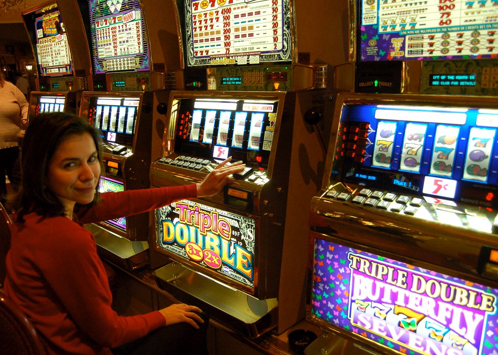 slot machine winning videos